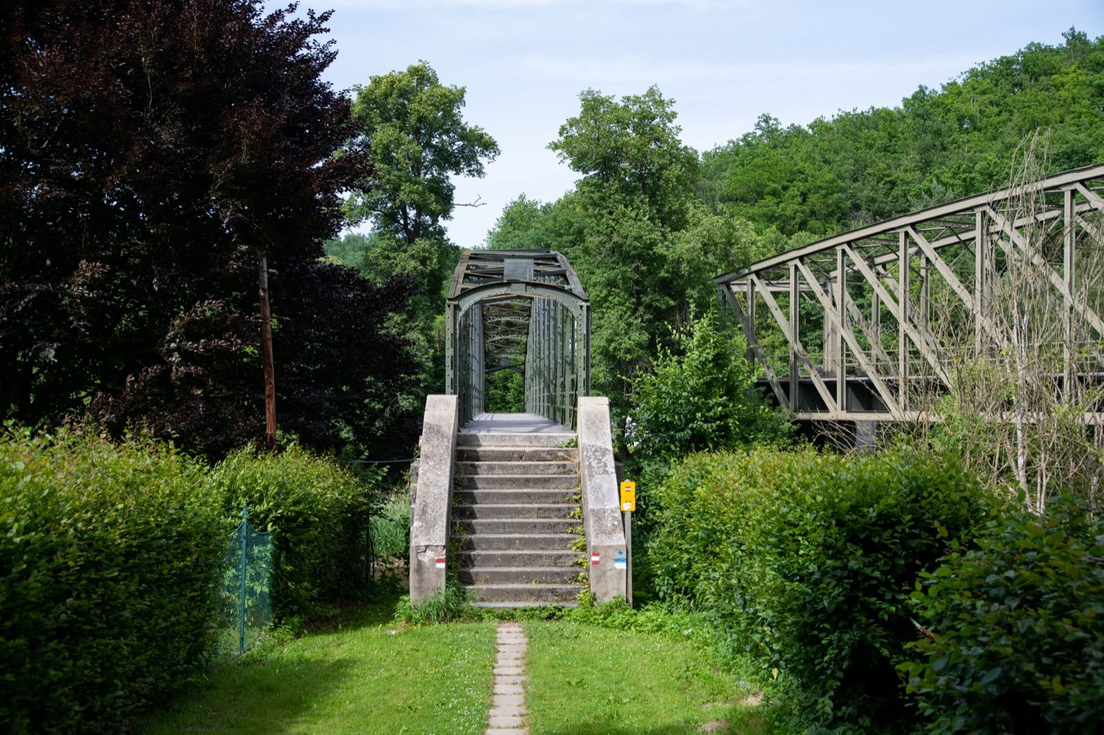 Fußgängersteg über den Kamp bei Rosenburg, an der Kamptal-Etappe des Radwegs.